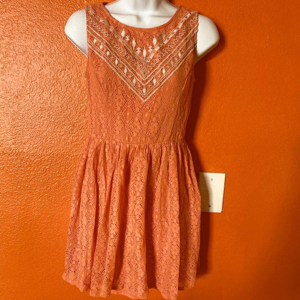 Dress - Picture 2 of 2